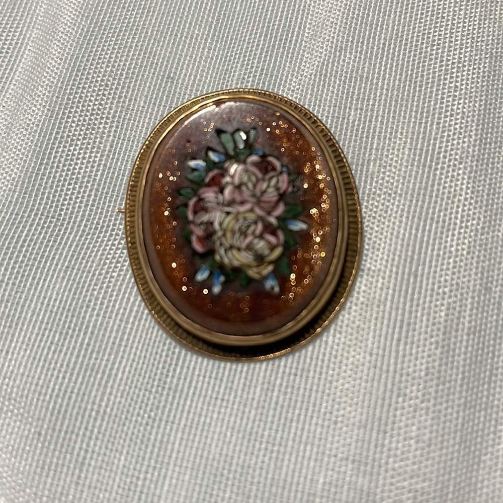 10k real gold mosaic vintage Brooch it’s stamped not good pics